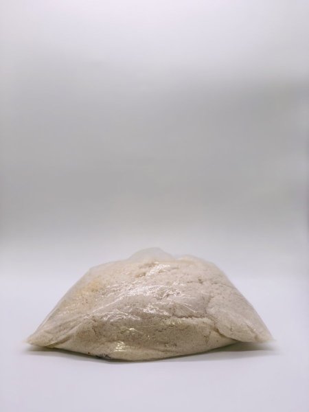 ملح خشن صخري (١ كيلو)